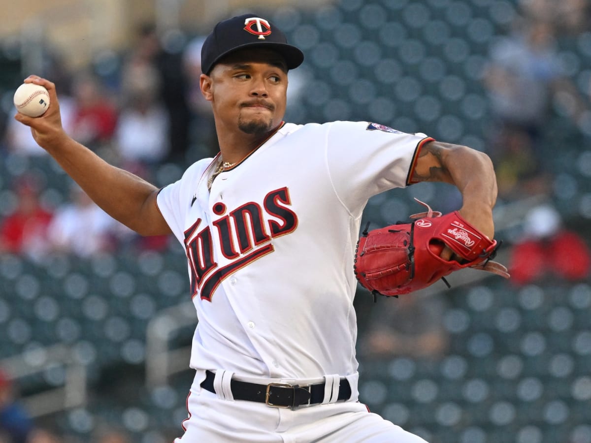 Minnesota Twins sign veteran right-handed pitcher Chris Archer to 1