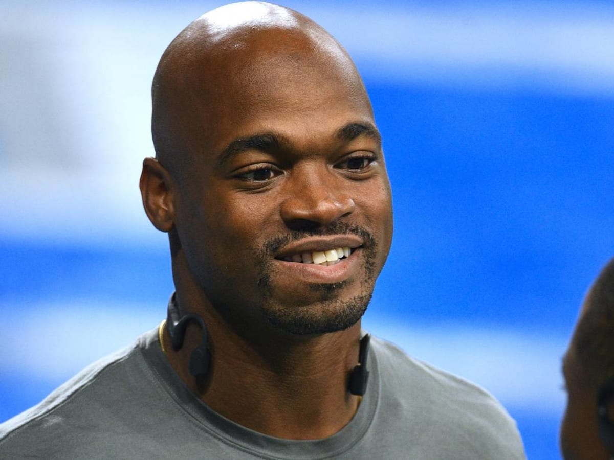 Le'Veon Bell and Adrian Peterson To Fight In Boxing Match on July