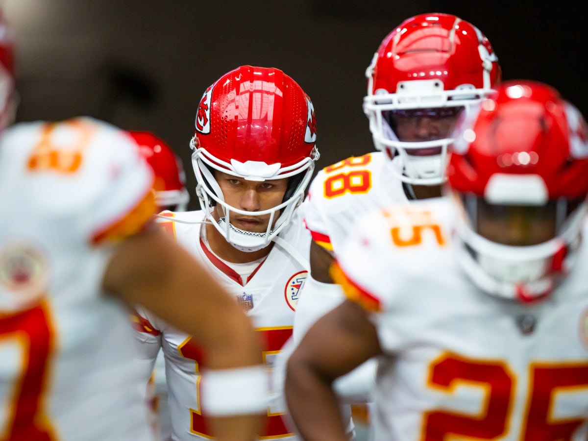 RB Jerick McKinnon Returns to KC Chiefs: Clyde Edwards-Helaire, Ronald  Jones Impact? - Sports Illustrated Kansas City Chiefs News, Analysis and  More