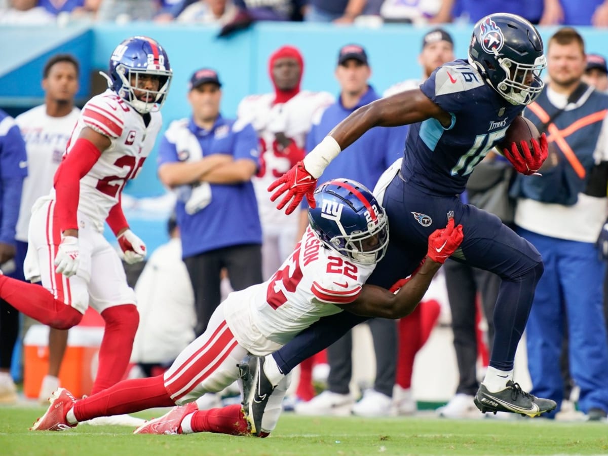 WATCH: Titans rookie WR Treylon Burks scores his 1st NFL TD in the  strangest way