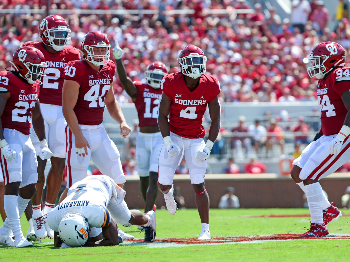 Super Bowl Sooners: How Jalen Hurts' Roller Coaster Journey Put Him on the  Biggest Stage - Sports Illustrated Oklahoma Sooners News, Analysis and More