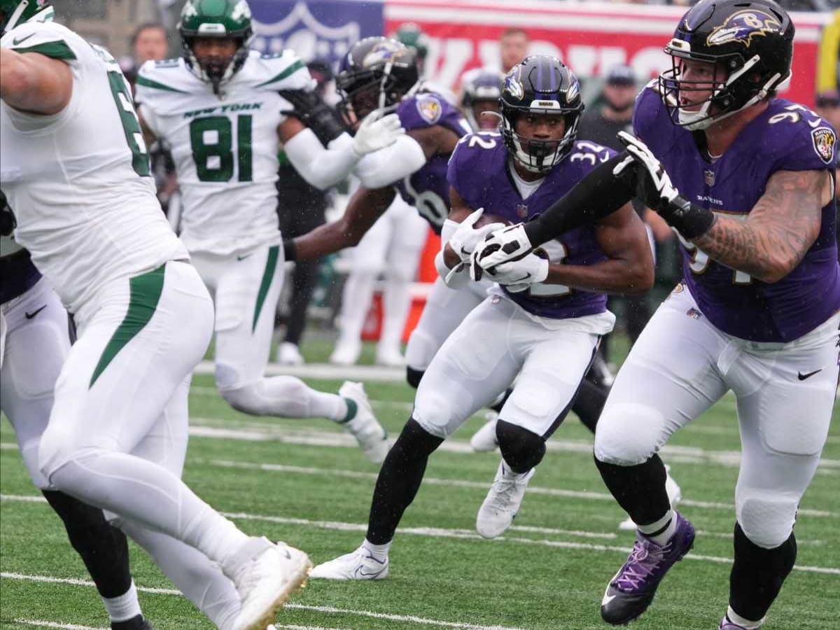 Jackson throws 3 TD passes as Ravens cruise past Jets 24-9