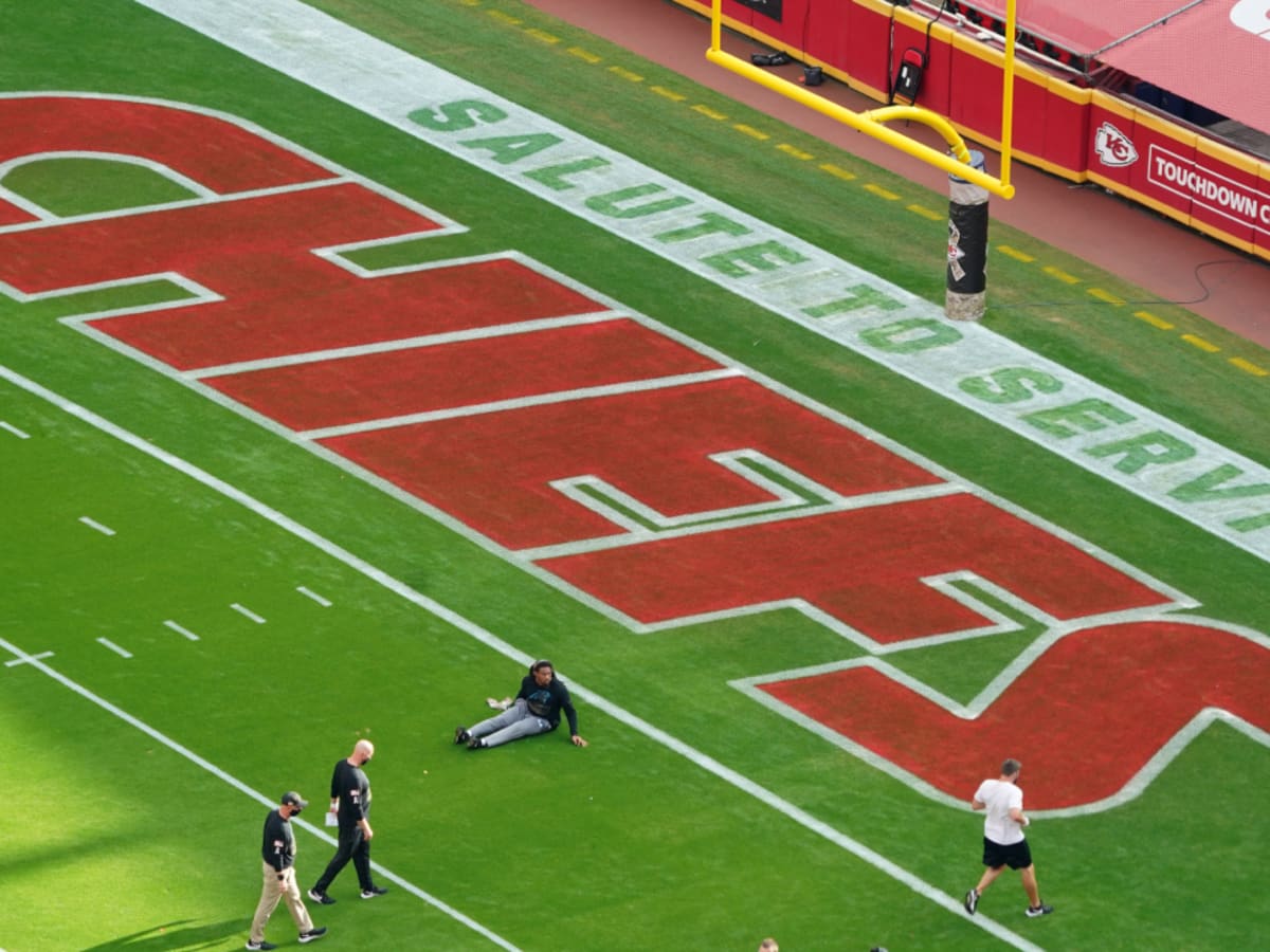 Man excited for Super Bowl 2021 paints miniature version of KC Chiefs'  football field in back yard