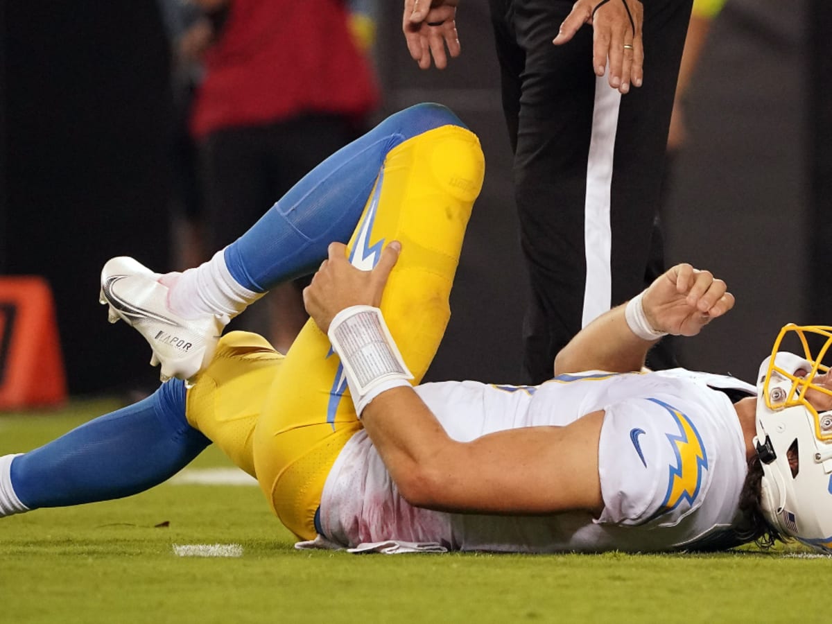 BREAKING: Justin Herbert Suffers Horrrific Injury Vs. Raiders- Week 4 -  Gridiron Heroics