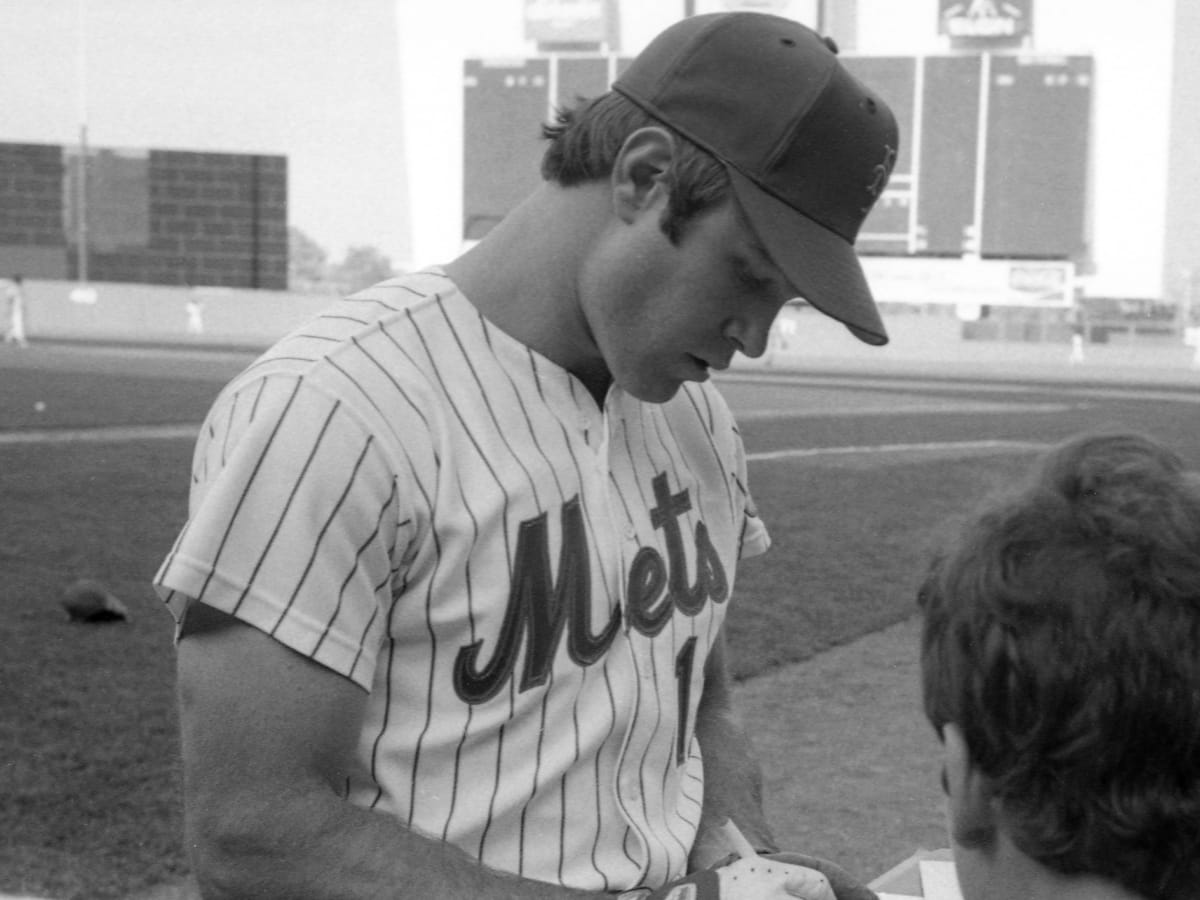 John Stearns obit: Former NY Mets All-Star catcher dead at 71