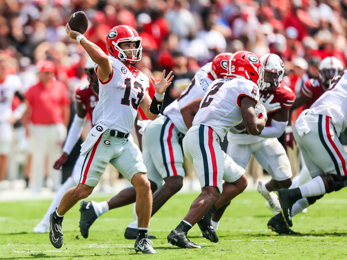 Georgia Bulldogs could face tough test against South Carolina - CBS News