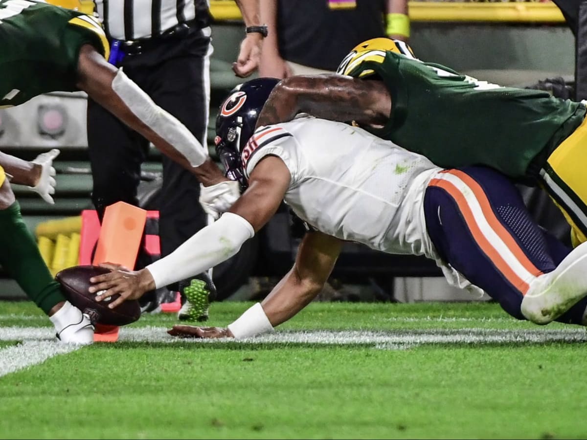 Bears' Matt Eberflus explains Justin Fields' shotgun run on 4th-and-goal  from Packers' 1: 'Best play we had'