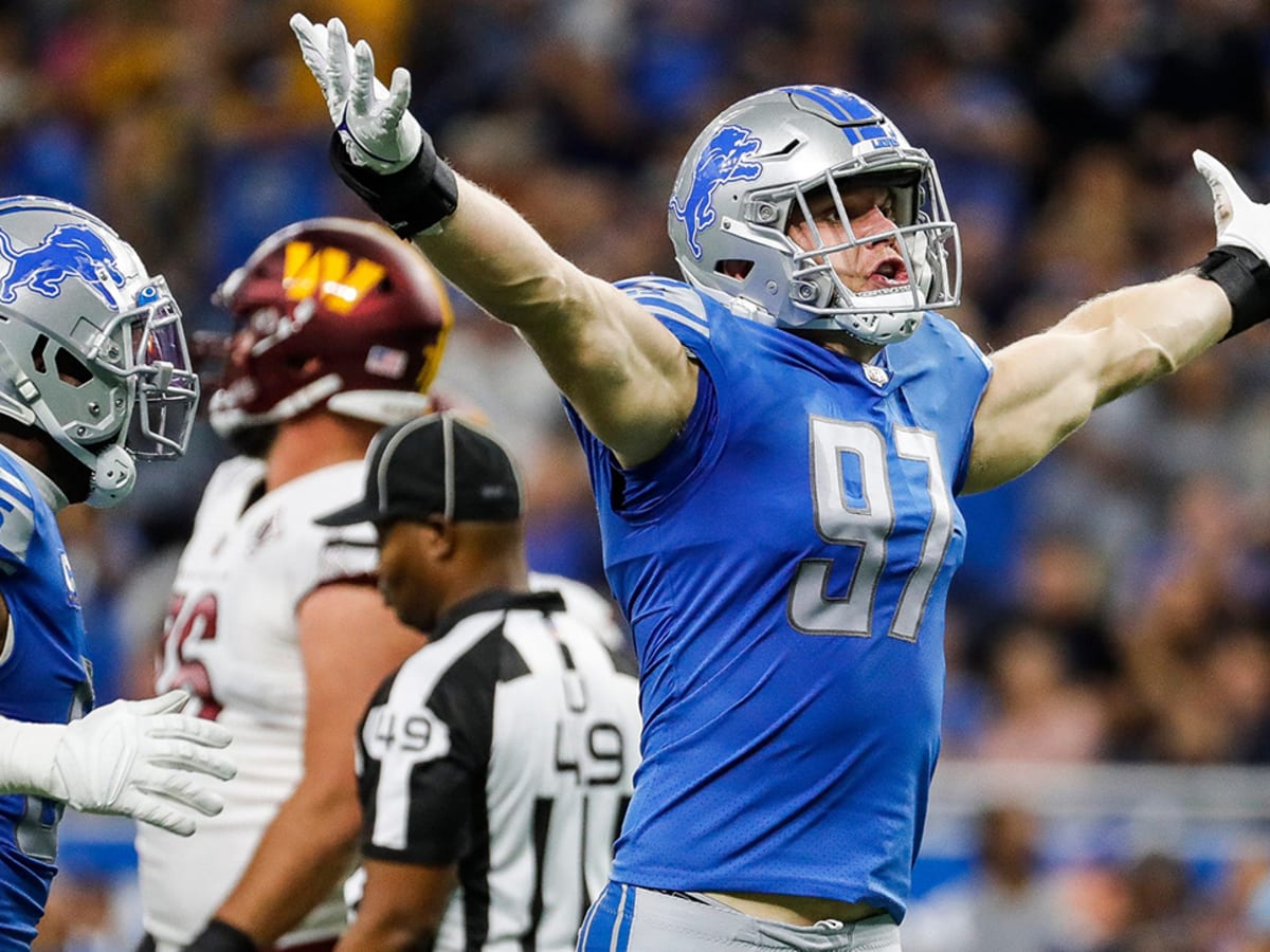 Lions' Aidan Hutchinson dedicates 3-sack outing to 5-year-old leukemia  patient Hudson Gazsi