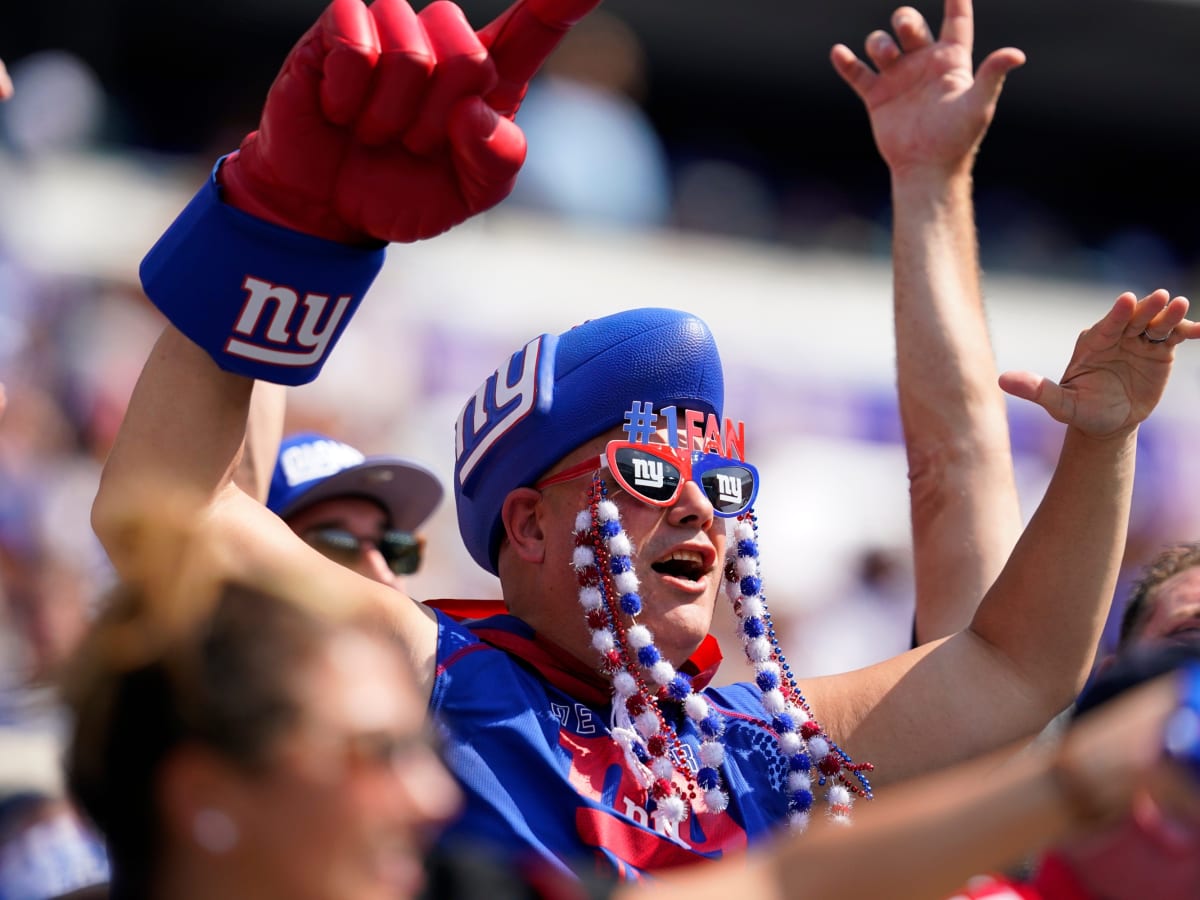 New York Giants - Giants fans get pumped - it's GAMETIME!!!!!!