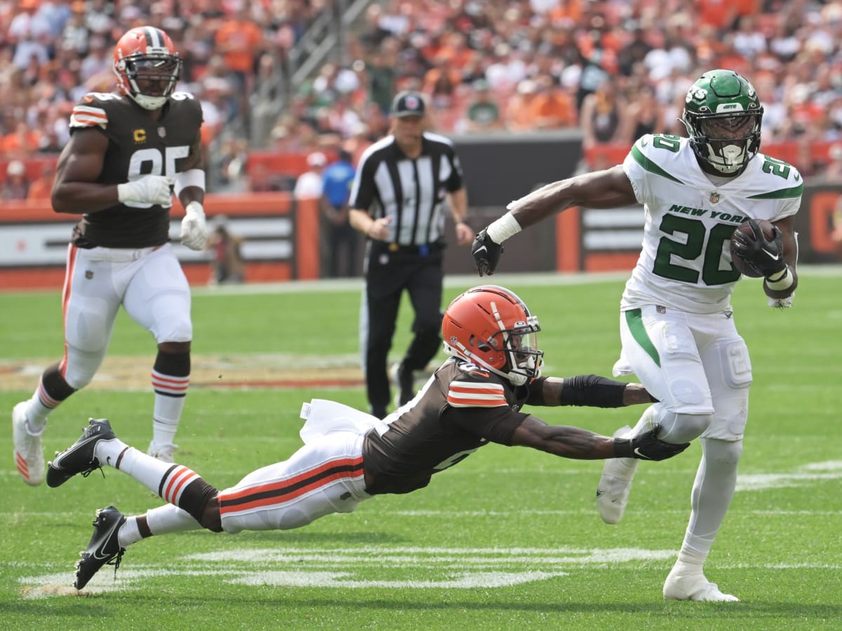 Cleveland Brown: Studs and duds in Week 2 reality check