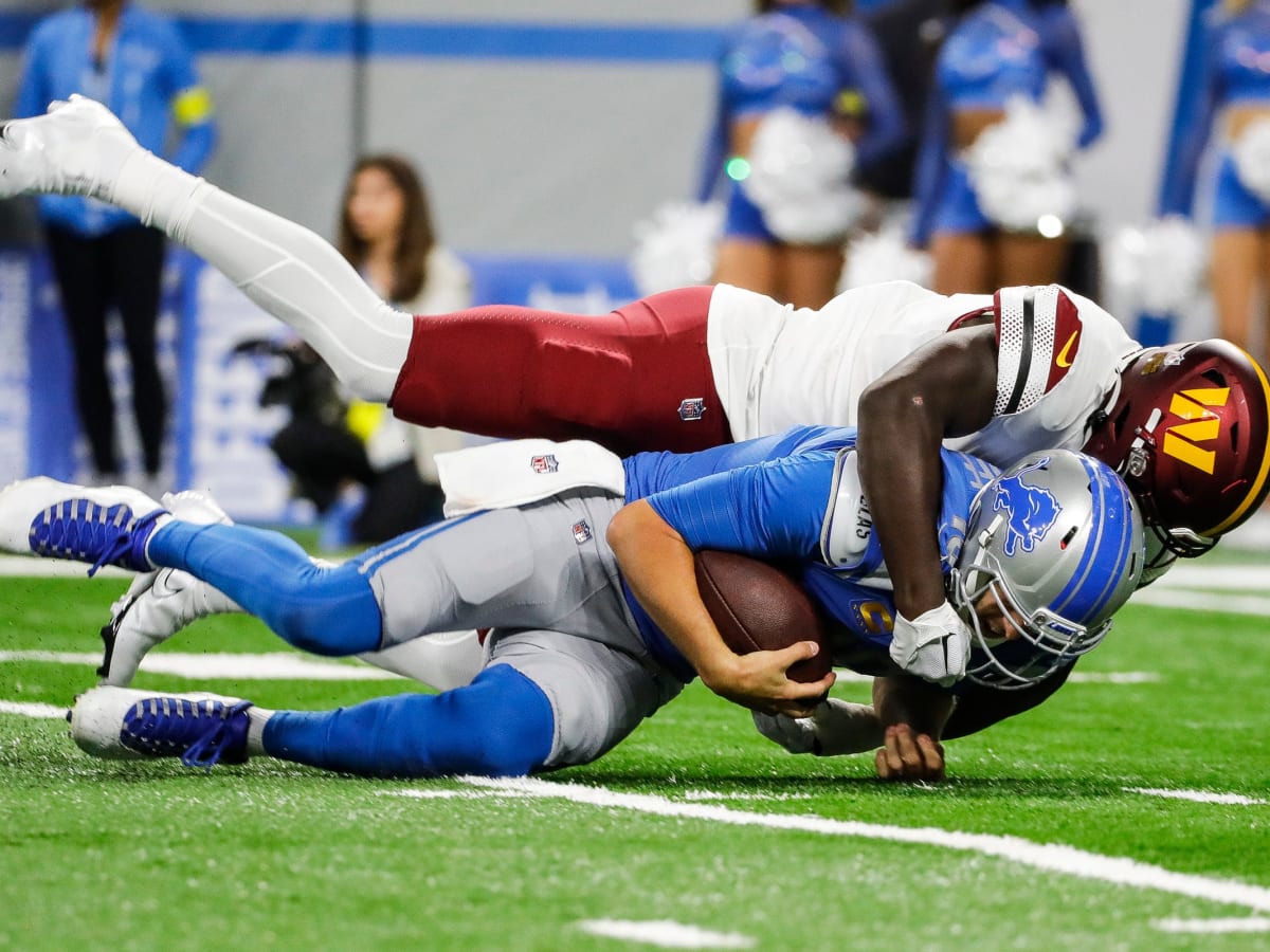 Washington Commanders linebacker Jamin Davis watches the action News  Photo - Getty Images