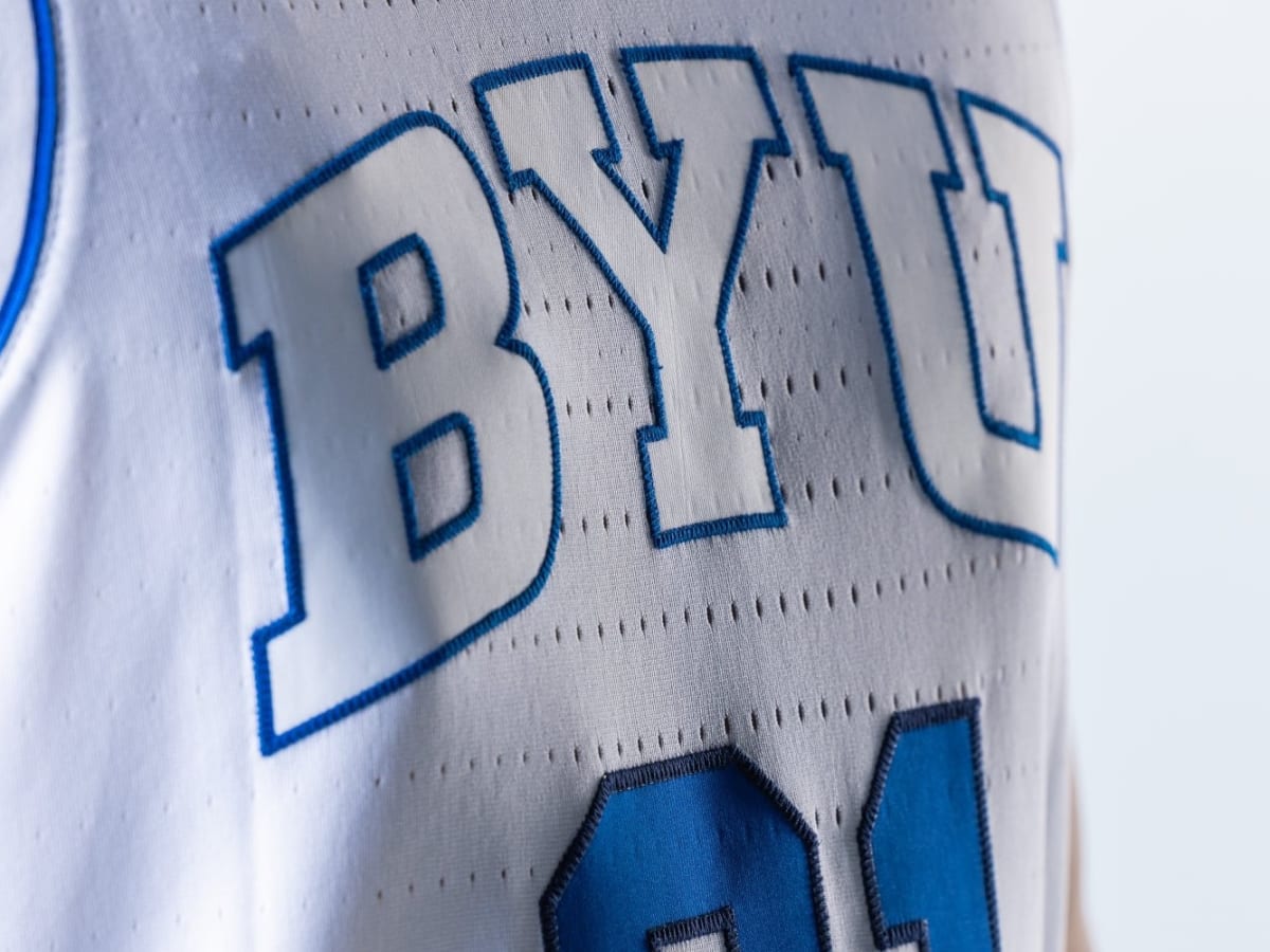 Take a look at BYU basketball's new navy and royal blue uniform - Deseret  News