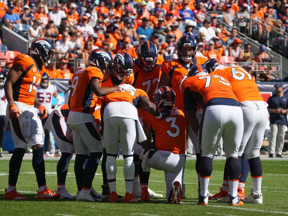 Denver Broncos-Las Vegas Raiders photos from NFL Week 4