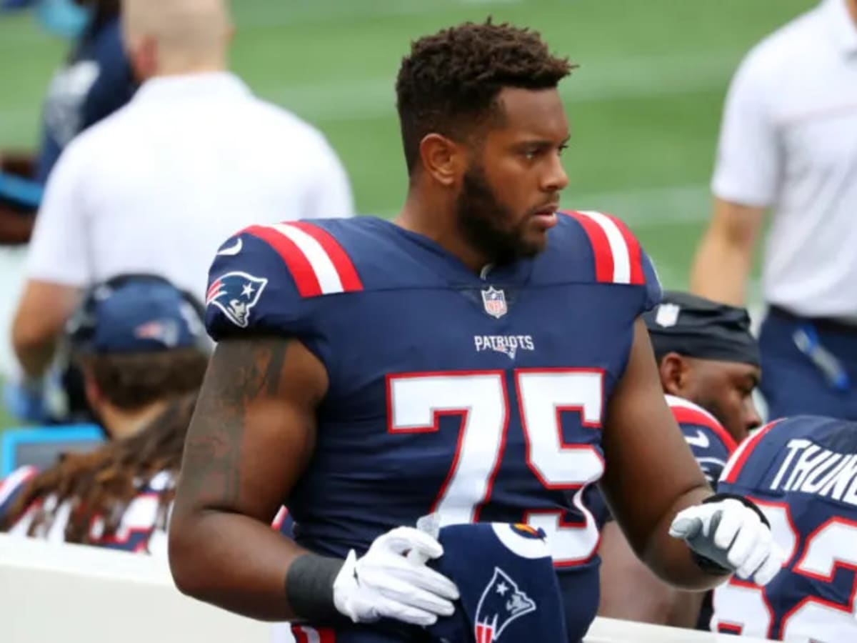 Las Vegas Raiders offensive tackle Justin Herron prepares to block during  the first half of a preseason NFL football game against the Dallas Cowboys  in Arlington, Texas, Saturday, Aug. 26, 2023. (AP