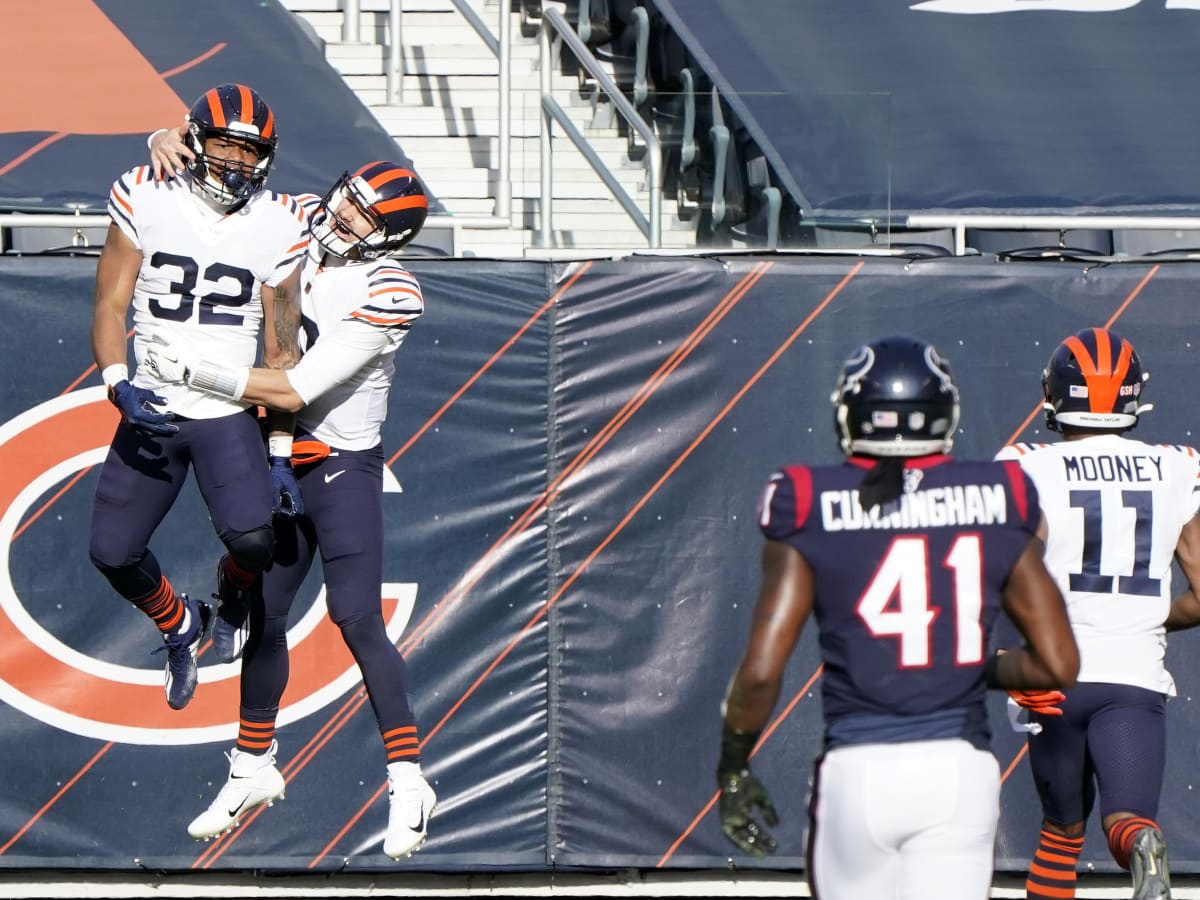 Lovie Smith back at Soldier Field with Texans facing Bears