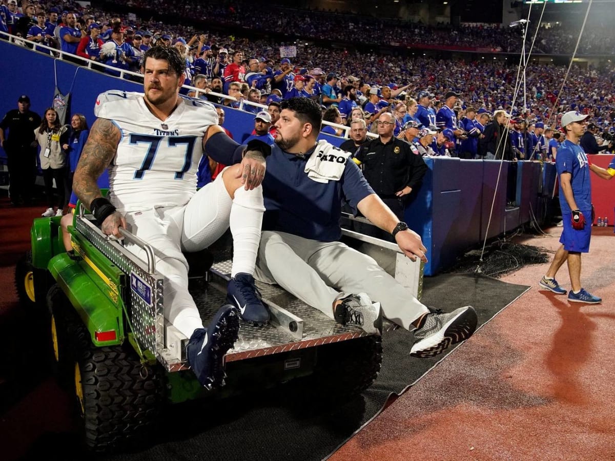 Tennessee Titans tackle Taylor Lewan (77) warms up during training camp at  the NFL football team's practice facility Wednesday, July 27, 2022, in  Nashville, Tenn. (AP Photo/Mark Humphrey Stock Photo - Alamy