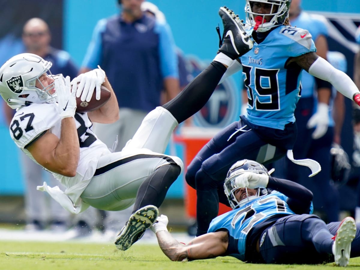 Las Vegas Raiders fall to 0-3 after comeback versus Titans falls short