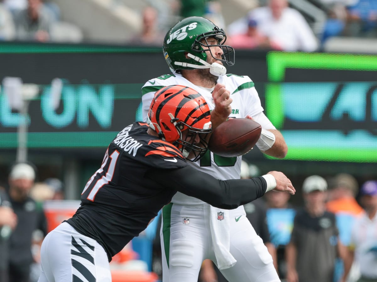 Bengals Quick Hits: Joe Burrow Tosses 3 TDs, Trey Hendrickson 3  Strip-Sacks, Bengals Beat Jets, 27-12 - CLNS Media