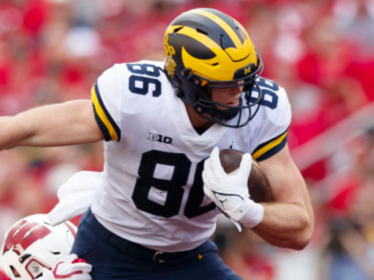 Michigan vs. Iowa Football prediction and odds for Saturday, 10/1