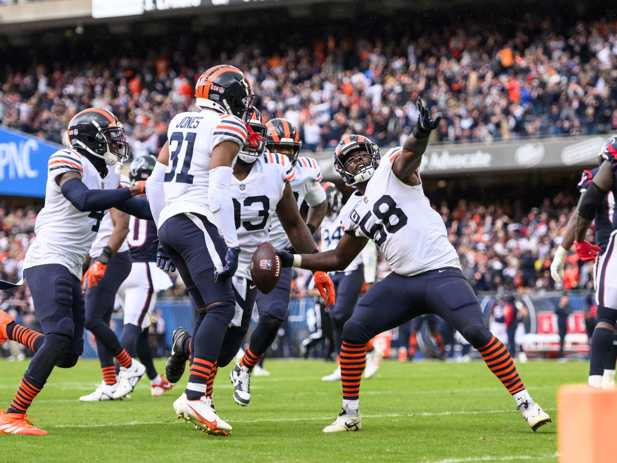 Chicago Bears win home opener 20-17