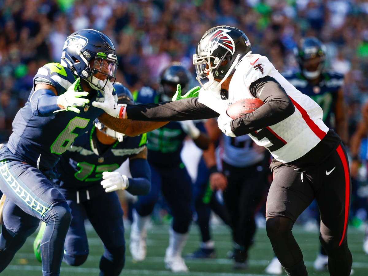 Seattle Seahawks defensive end Quinton Jefferson celebrates during an NFL  football game against the Atlanta Falcons, Sunday, Sept. 25, 2022, in  Seattle. The Falcons won 27-23. (AP Photo/Stephen Brashear Stock Photo -  Alamy