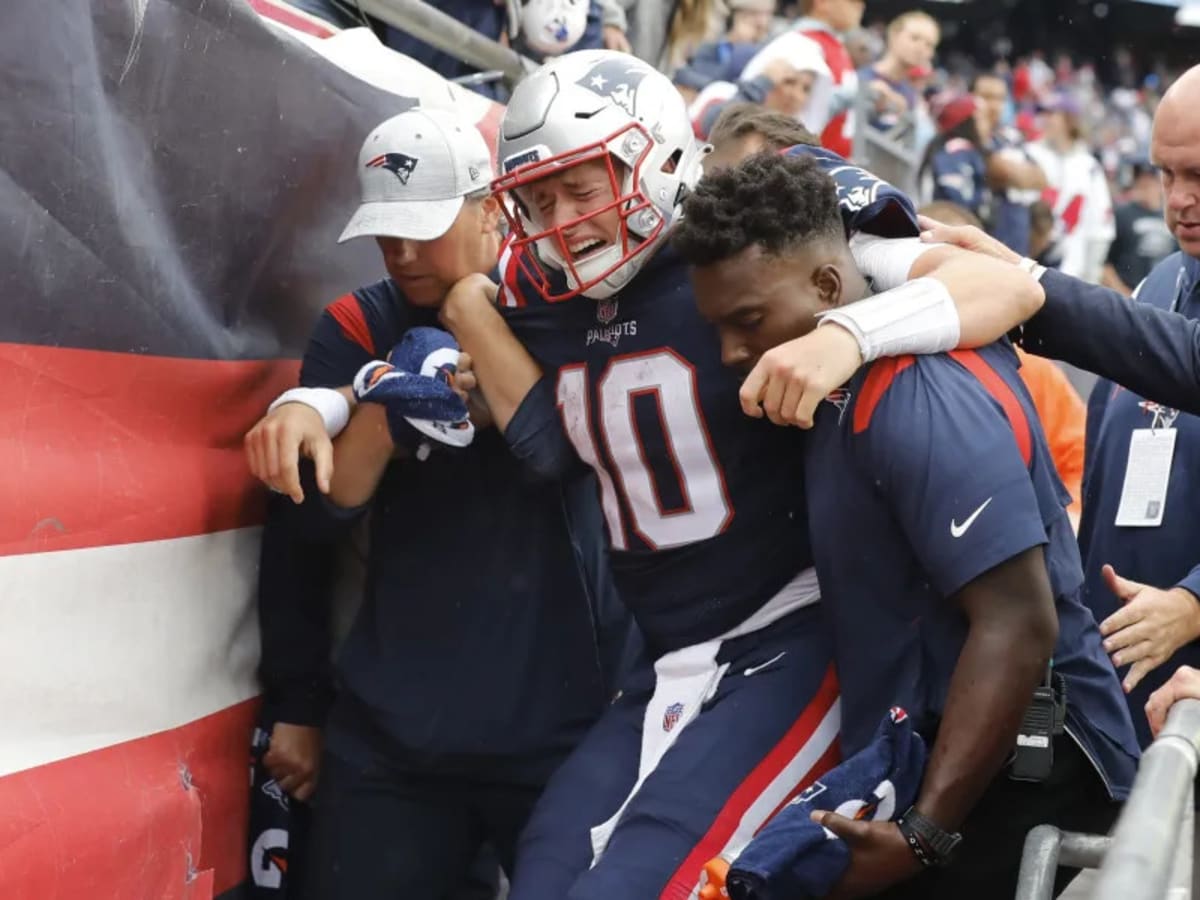 New England Patriots QBs Mac Jones, Brian Hoyer congratulate