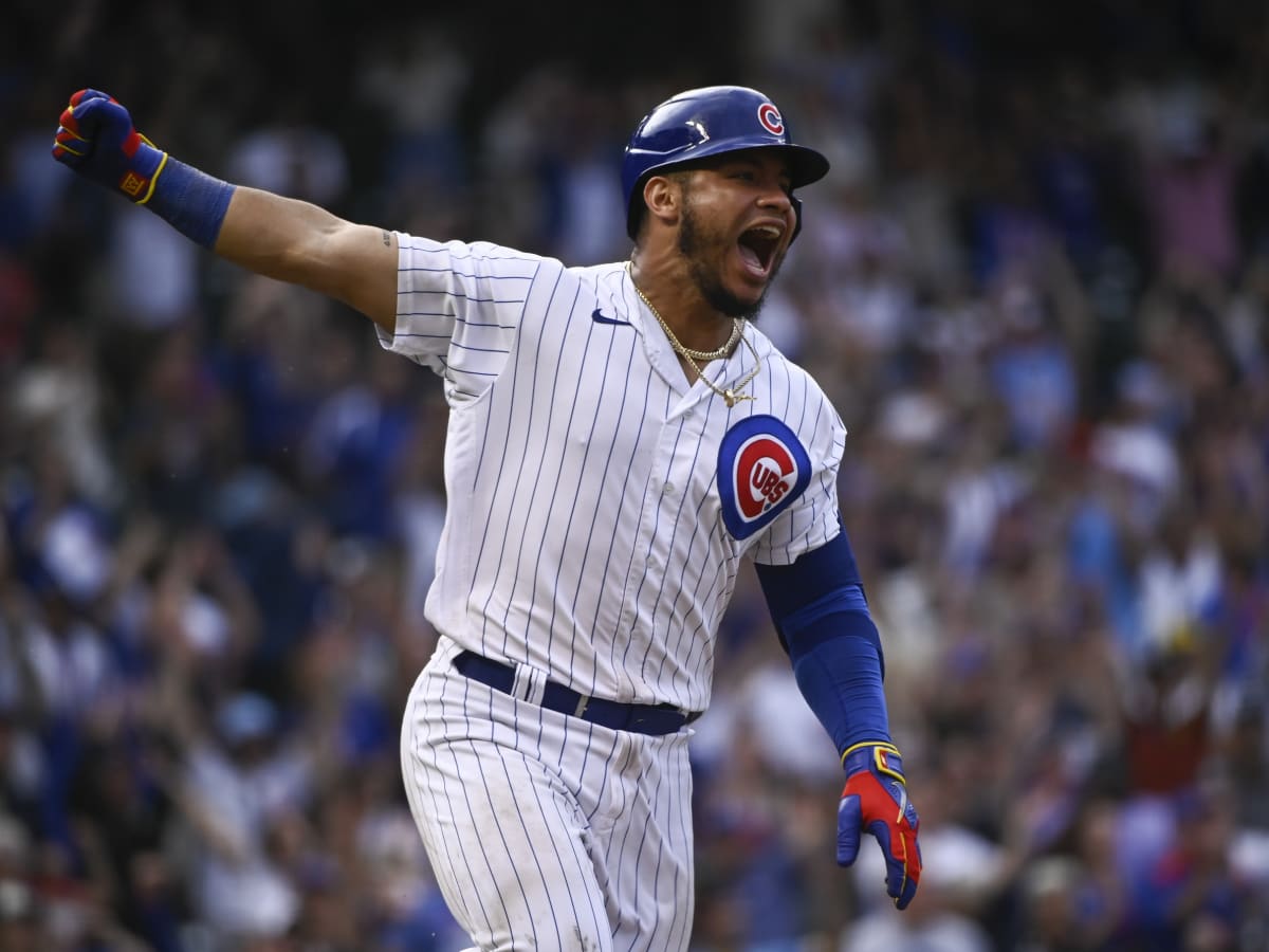 Cubs roster move: Willson Contreras to injured list, Michael Hermosillo  activated - Bleed Cubbie Blue
