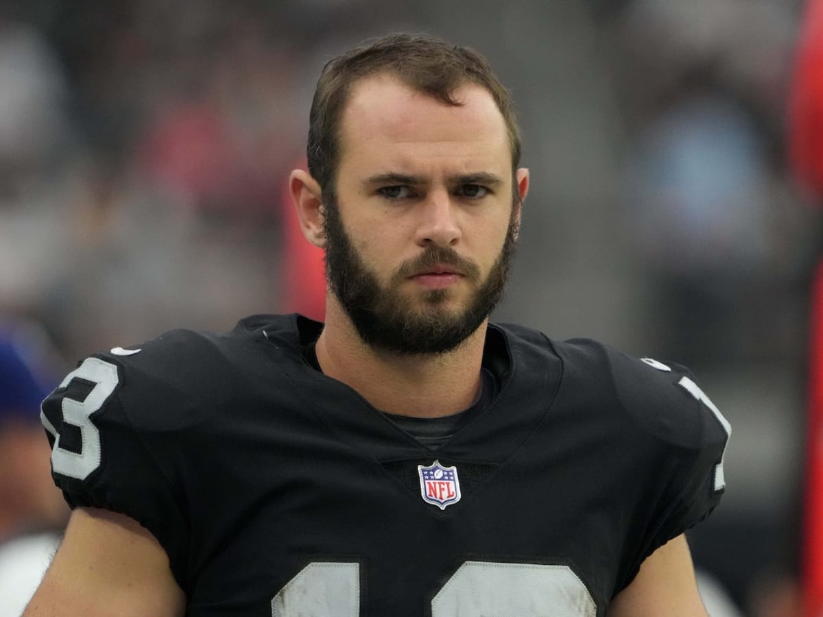 Raiders expect Hunter Renfrow to miss substantial time with rib injury