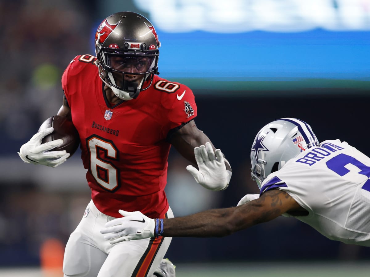 Tampa Bay Buccaneers quarterback Tom Brady uncorks 30-yard deep ball TD to Julio  Jones