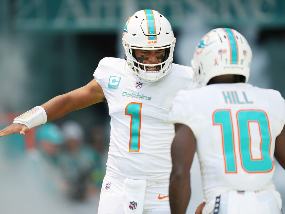 Dolphins camp: Tua rebounds from INT; Apple vs. Hill