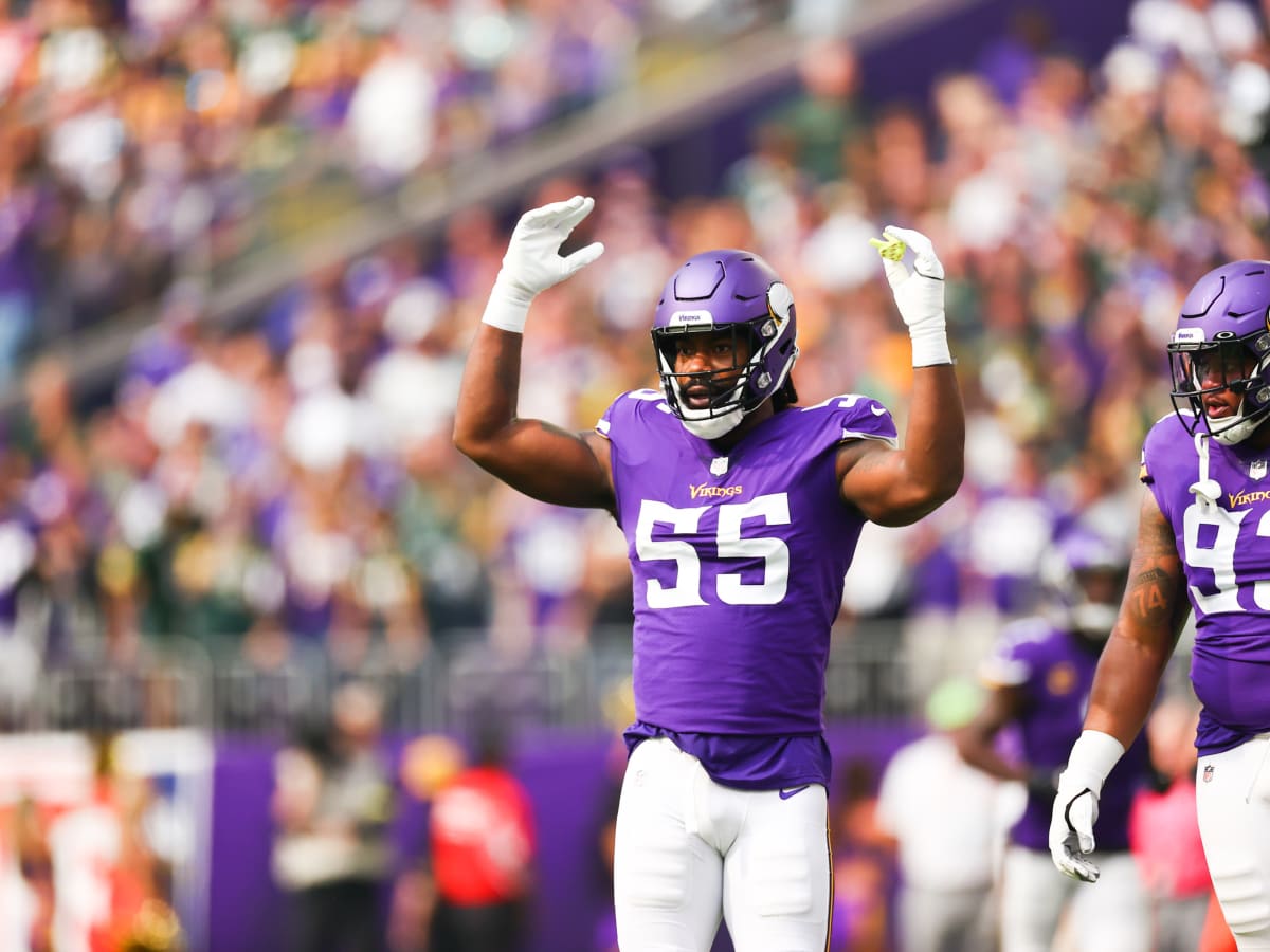 Vikings Receive Concerning Injury Update On Za'Darius Smith