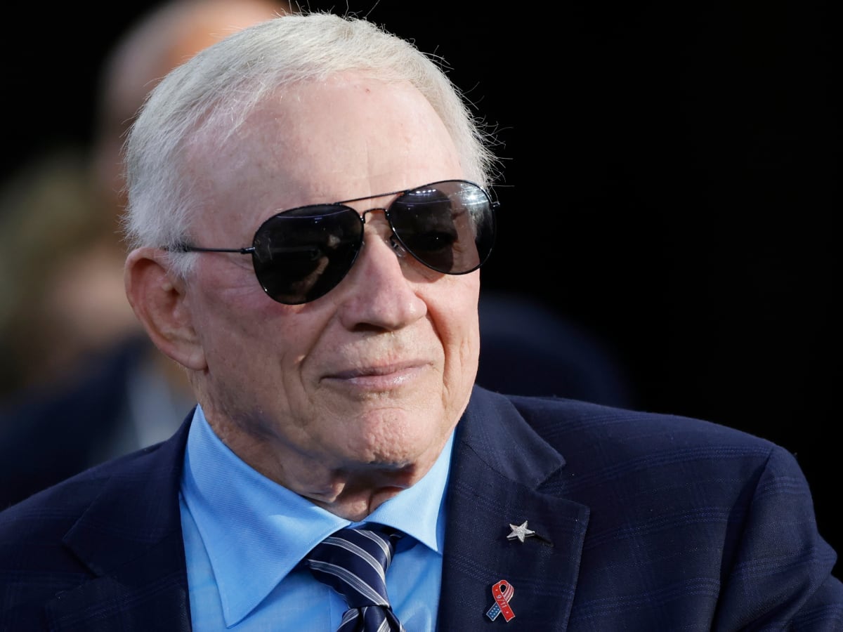 Cowboys LOOK: Jerry Jones Halloween Costume - Dallas Owner Explains 'Blind  Ref' Gag - FanNation Dallas Cowboys News, Analysis and More