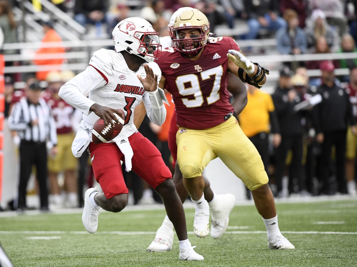 BC Loses Extra-Inning Affair to No. 18 Louisville - Boston College