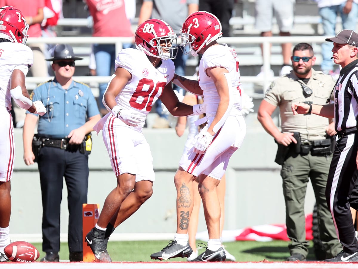 No. 1 Alabama destroys No. 21 Arkansas 52-0