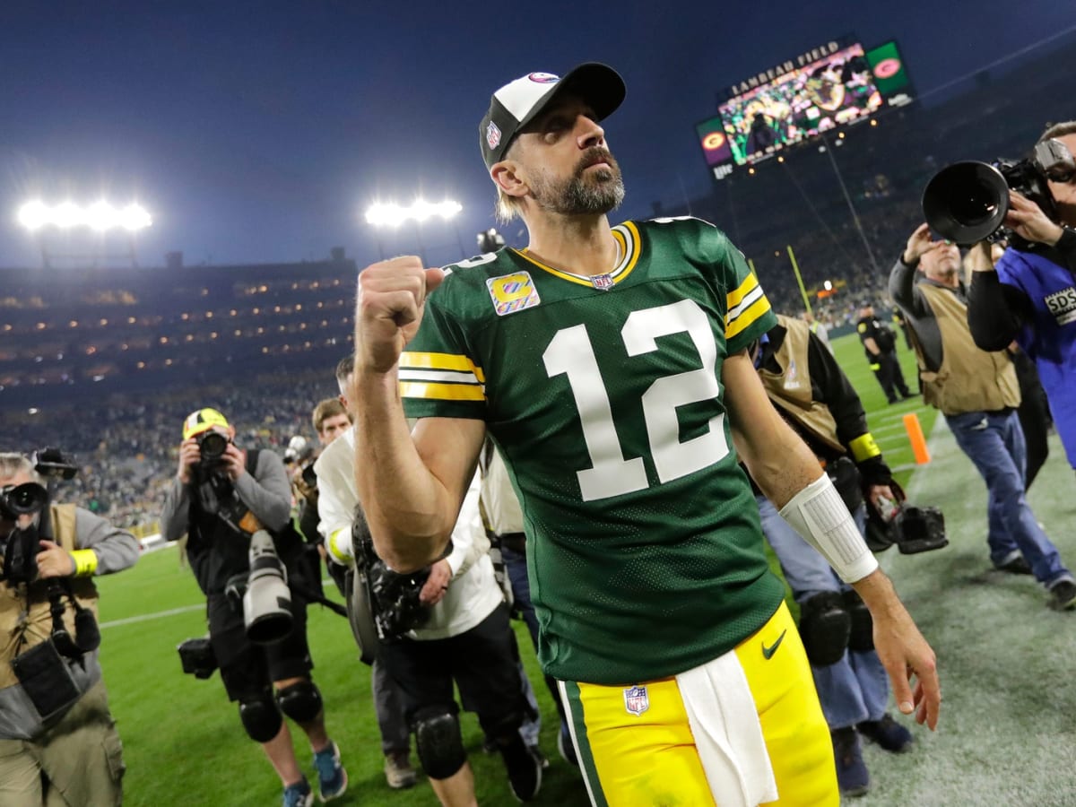 Aaron Rodgers Hits 438-Yard Tee Shot While Winning 'The Match' - Sports  Illustrated Cal Bears News, Analysis and More