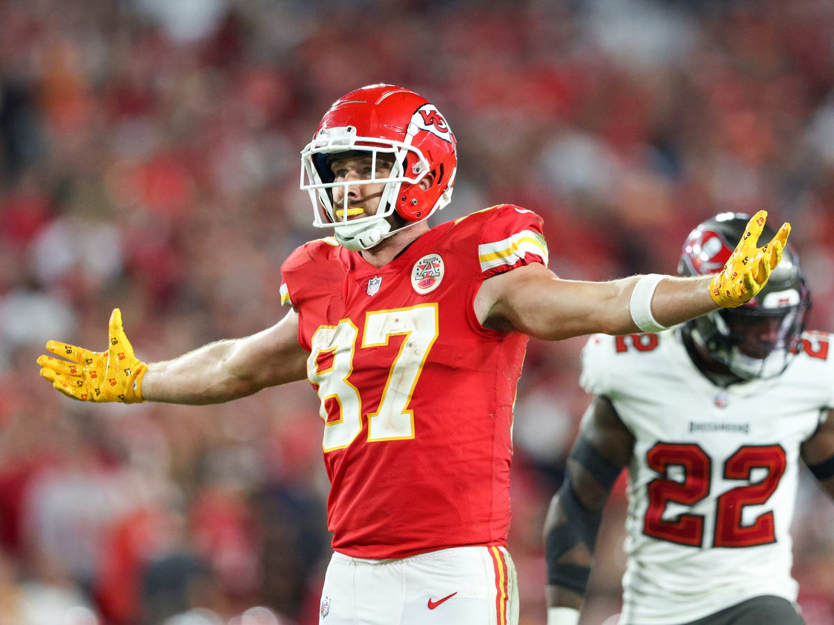 Chiefs Rework Travis Kelce's Contract