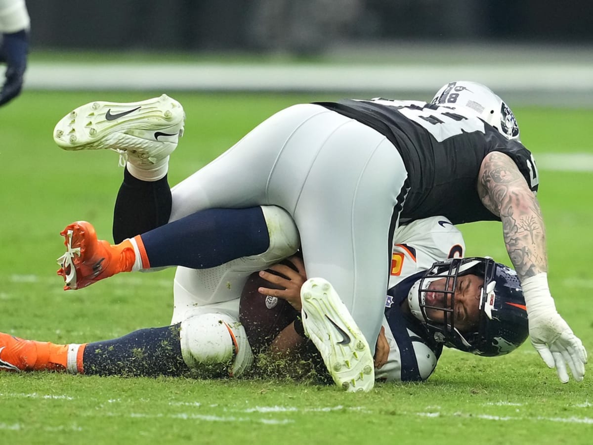 Las Vegas Raiders' Maxx Crosby earns respect from All-Pro OT - Sports  Illustrated Las Vegas Raiders News, Analysis and More