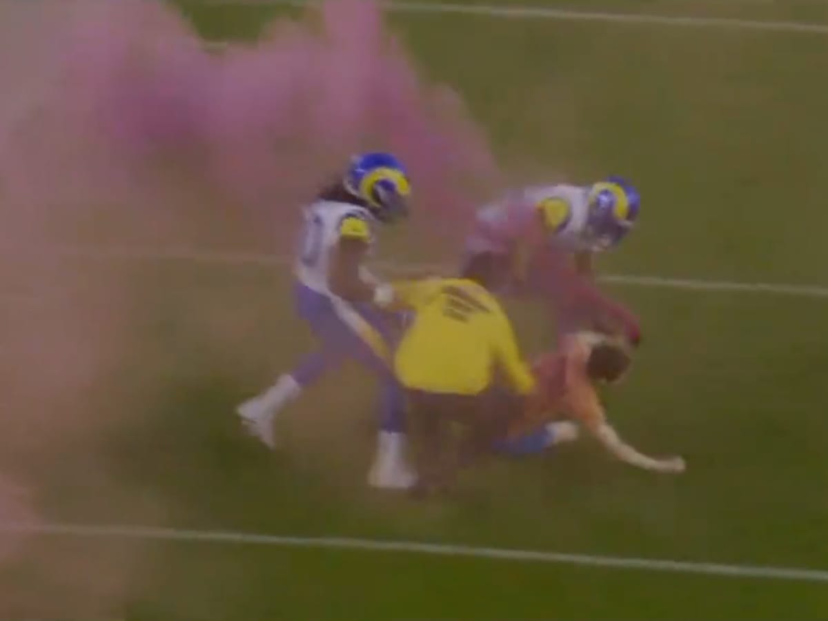 Peyton and Eli Manning Commentate as Rams Players Tackle Streaker