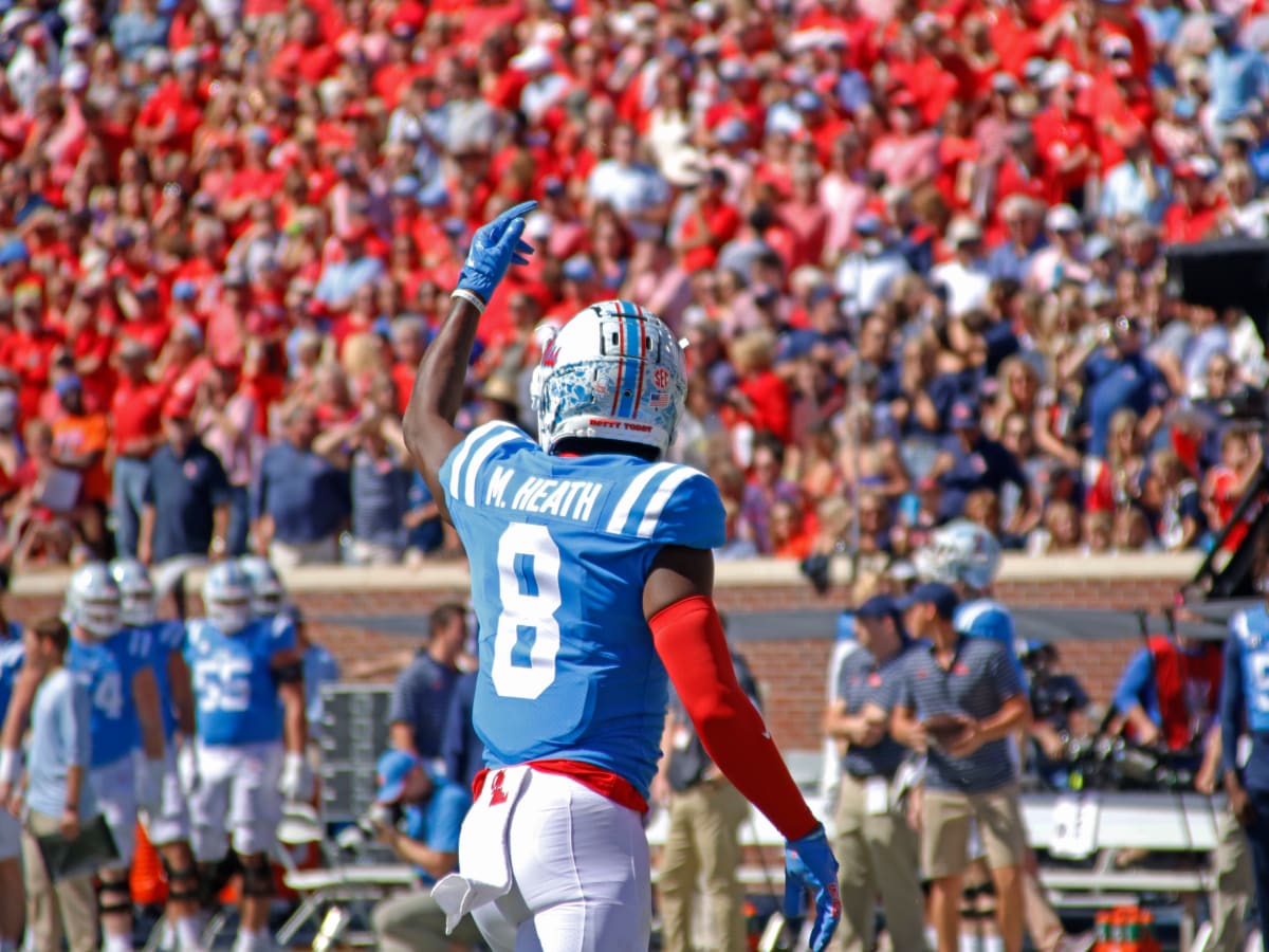 Malik Heath slips defender, picks up 10 yards