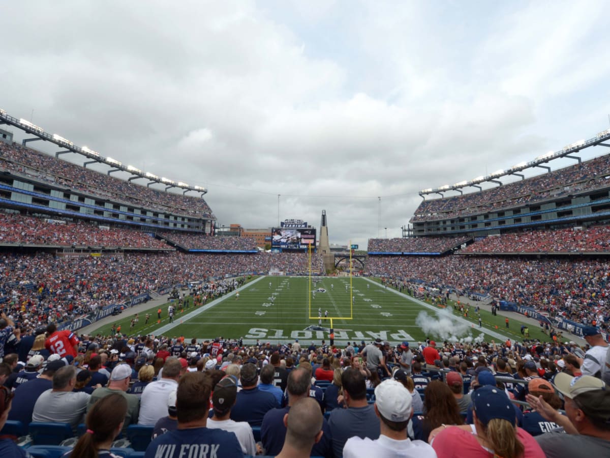 New England Patriots fan dies after being punched at game