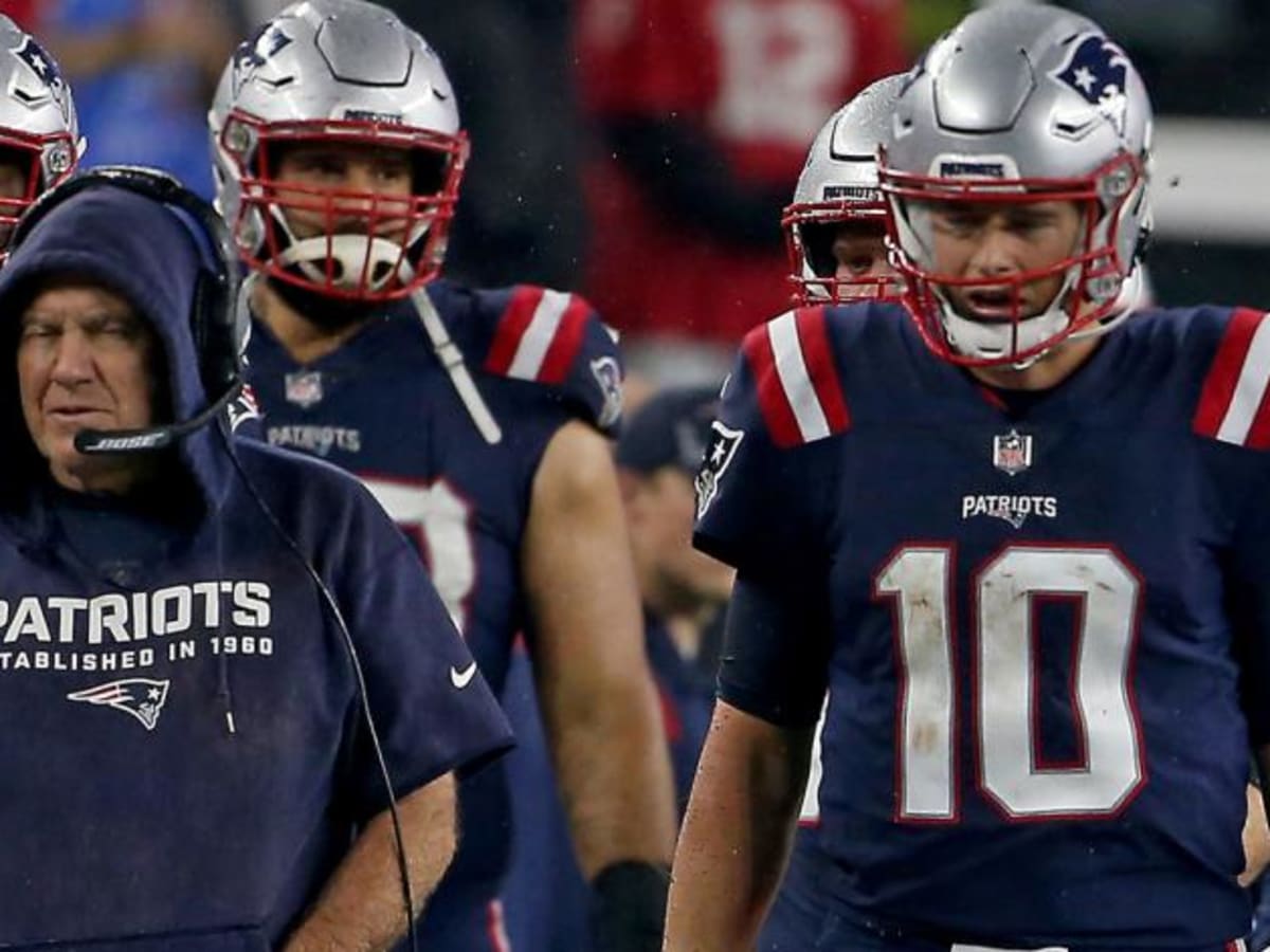 Josh McDaniels still tight-lipped, hasn't 'really worried' about Patriots'  quarterback decision - The Boston Globe