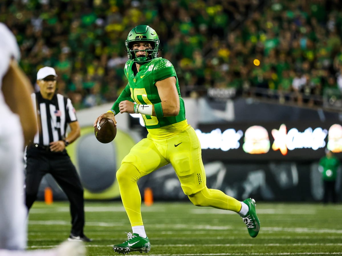 Quarterback Bo Nix Opens Up on Why he Transferred to Oregon Football -  Sports Illustrated Oregon Ducks News, Analysis and More