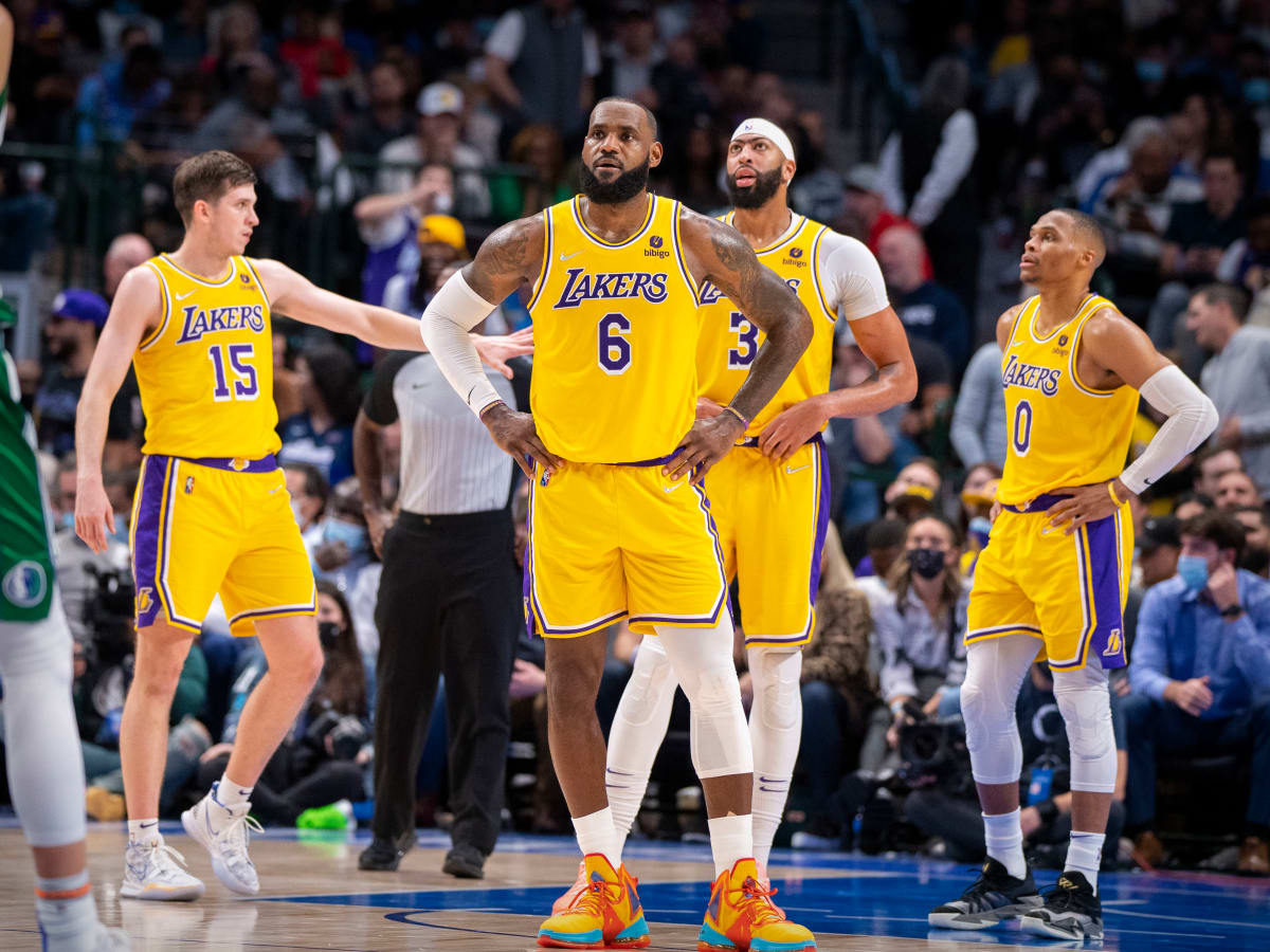Lakers News: Does L.A.'s Front Office Expect Its Team To Stumble? - All  Lakers