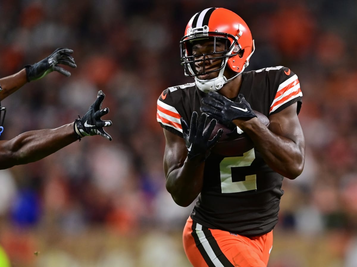 Browns' Amari Cooper aggravates groin injury, questionable for Monday night  showdown vs. Steelers 