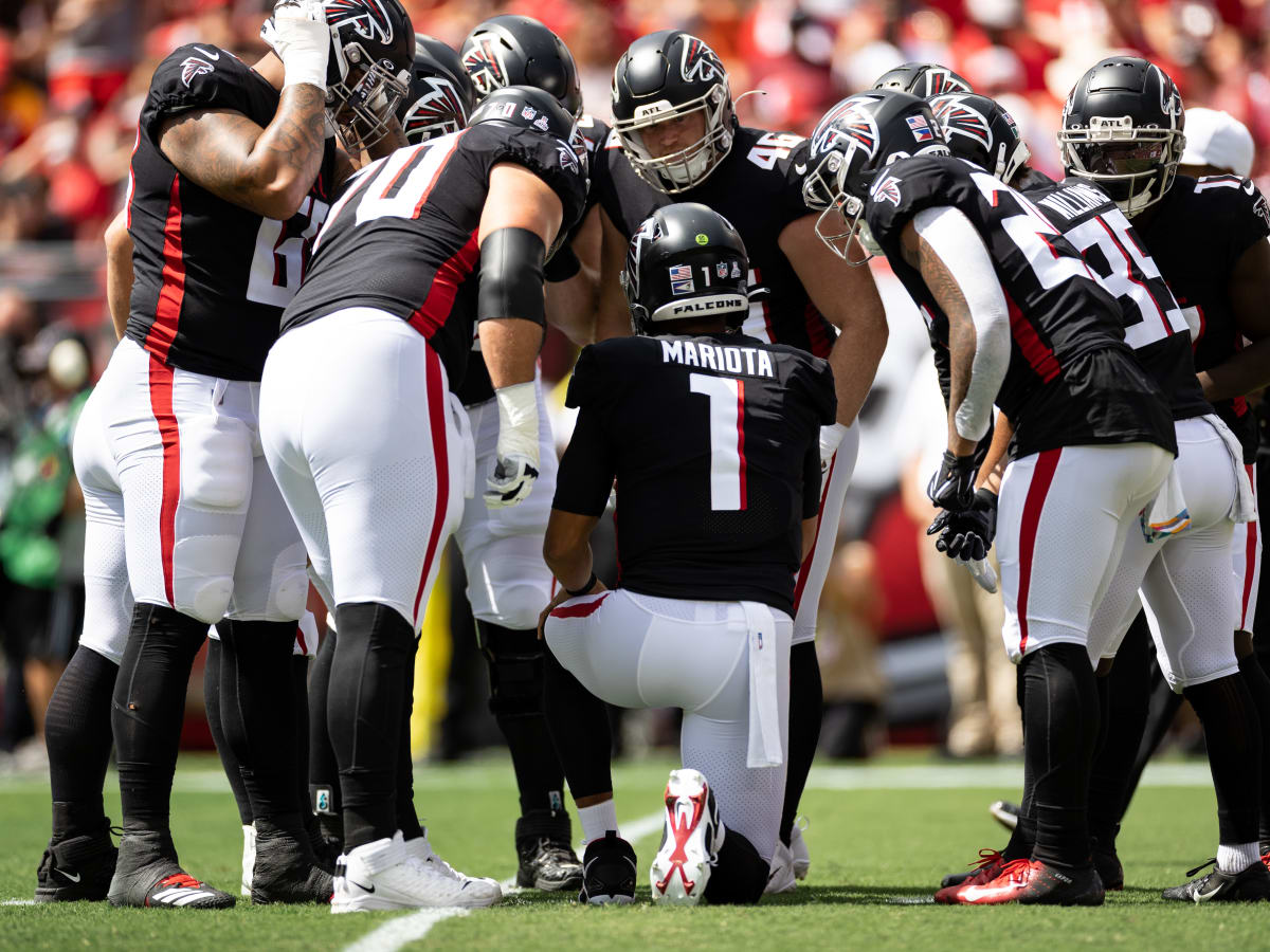 Atlanta Falcons Offense Stagnant as Tampa Bay Buccaneers Hold Commanding  Halftime Lead - Sports Illustrated Atlanta Falcons News, Analysis and More