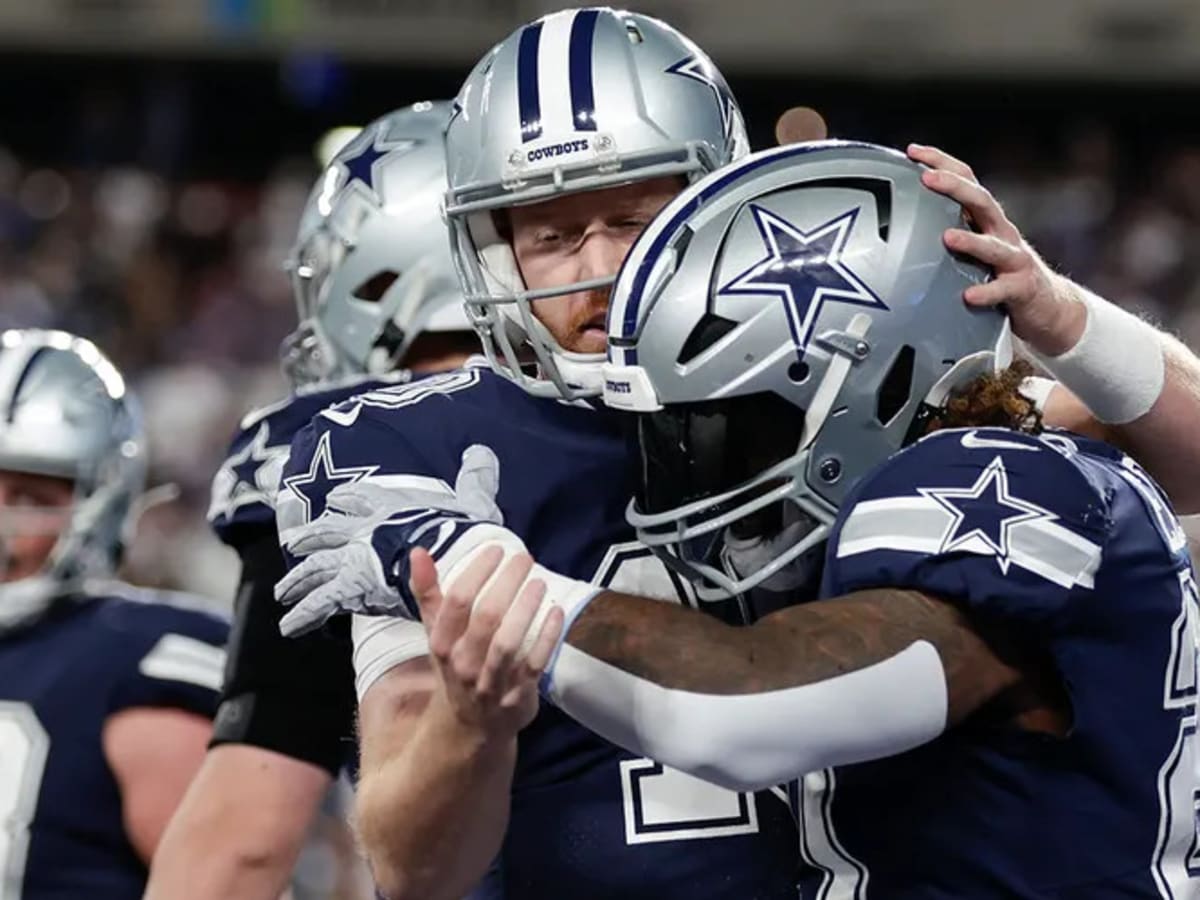 Ezekiel Elliott's explicit take on Cowboys' quarterback controversy: 'We're  used to the disrespect'