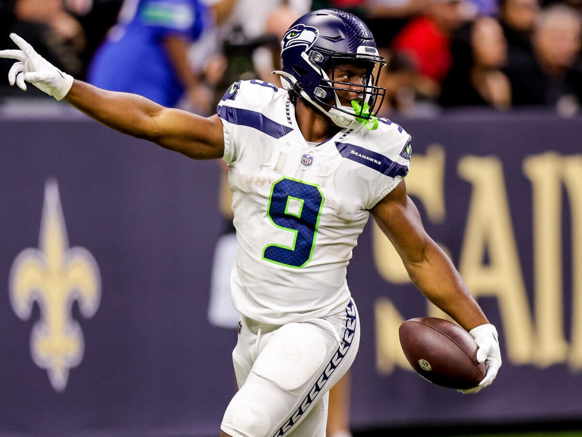 FOX Sports: NFL on X: The 2022 Midseason Offensive Rookie of the year is  @Seahawks RB @Kenneth_Walker9, as voted on by NFL on FOX fans!   / X