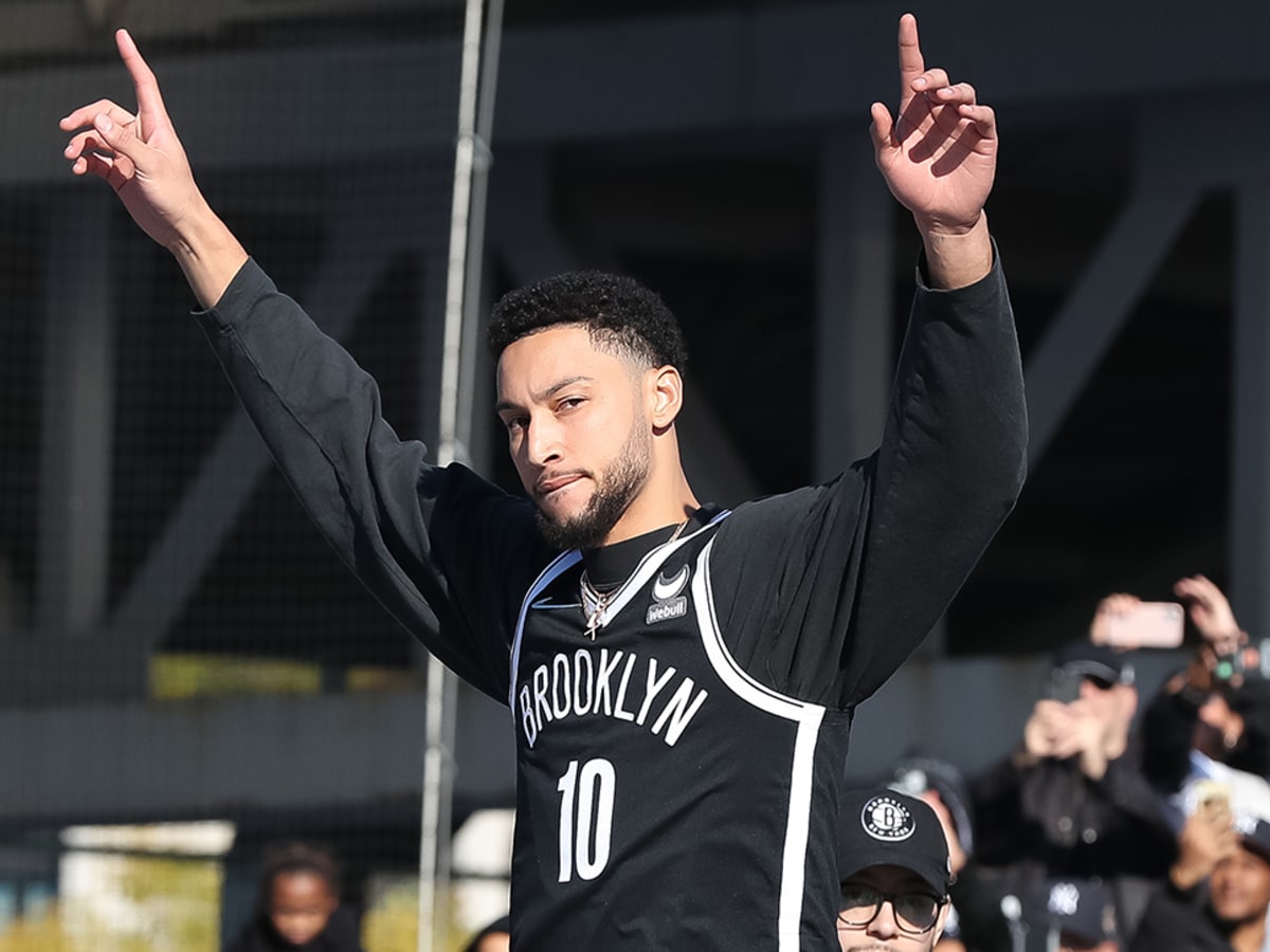 Ben Simmons' Air Jordan Ferrari & More Hilarious Reader Comments