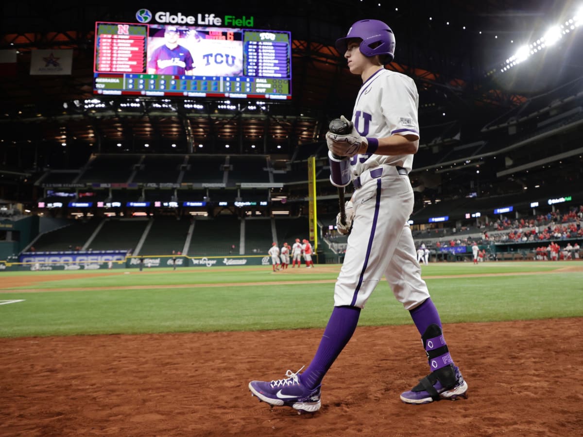 Baseball Takes On Air Force In Crucial Late Season Series - Frogs