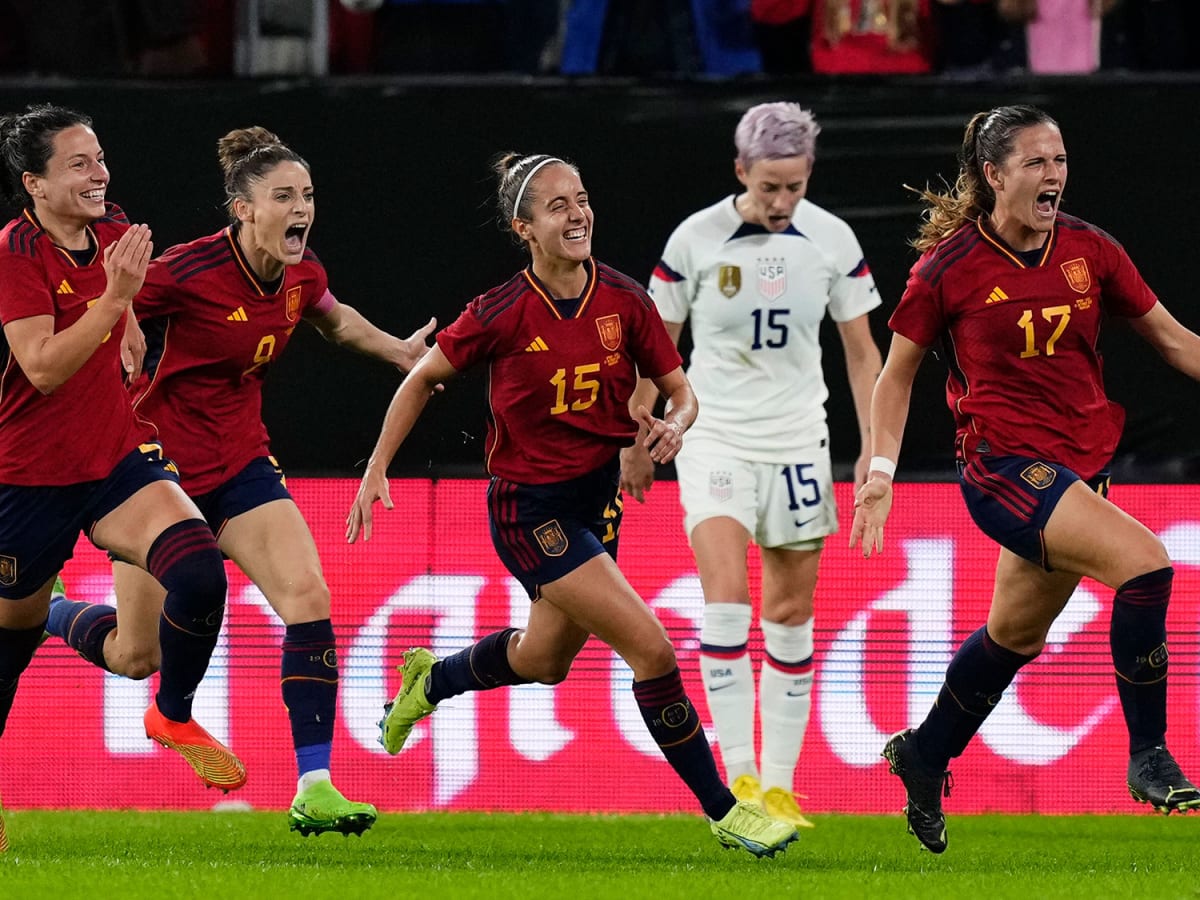 The USWNT inspires Spain: 15 players abandon the Women's National Team